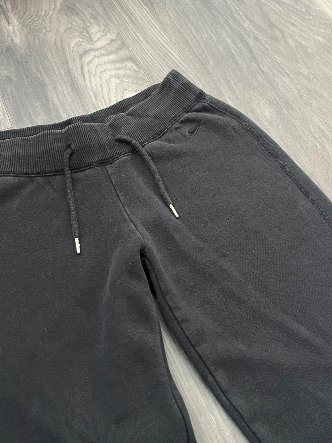 Low-Rise Nike Black Wide Leg Cotton Sweatpants | Women - photo 3