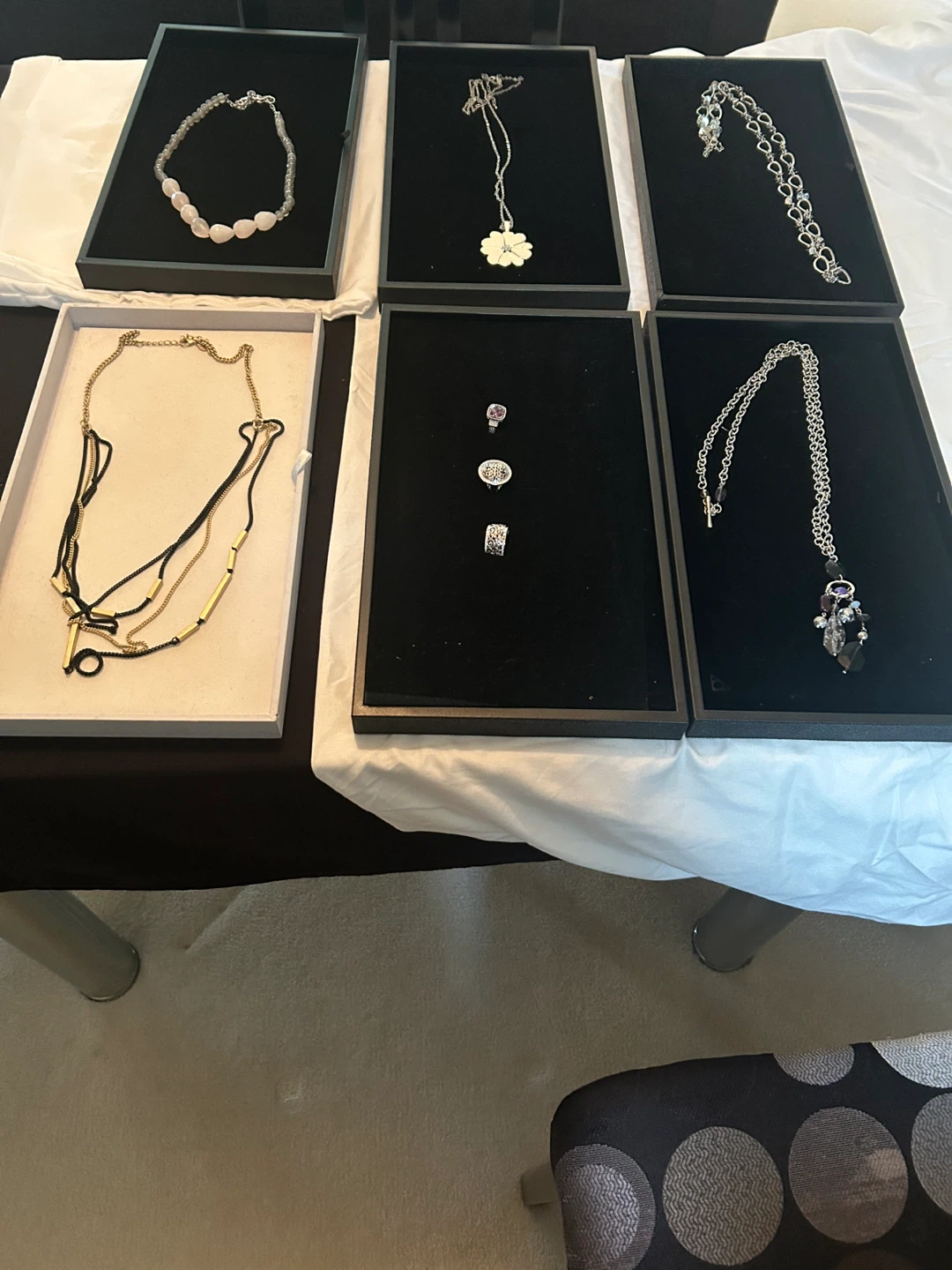 6 jewelry trays