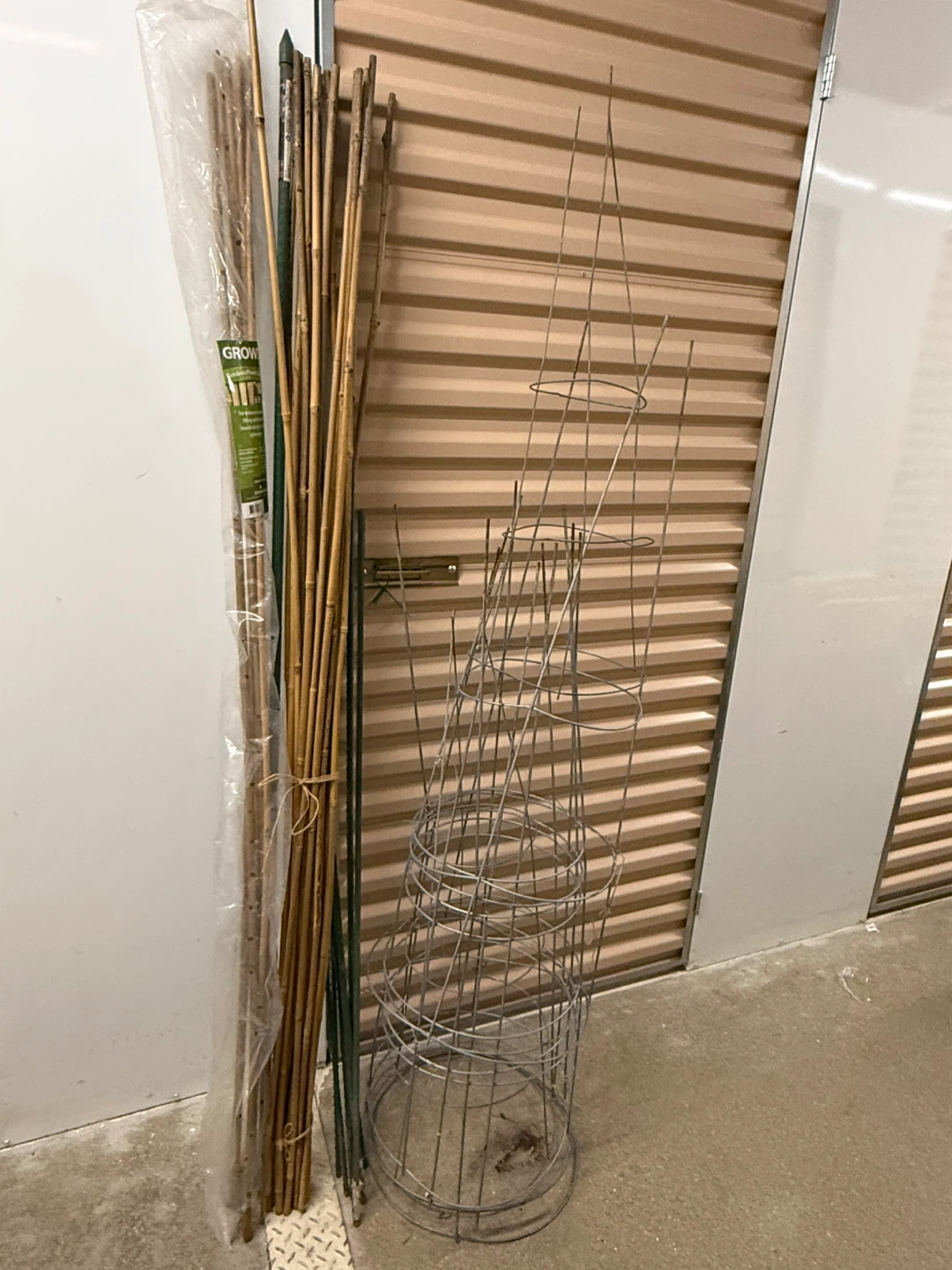 Gardening Stakes and Tomato Cages