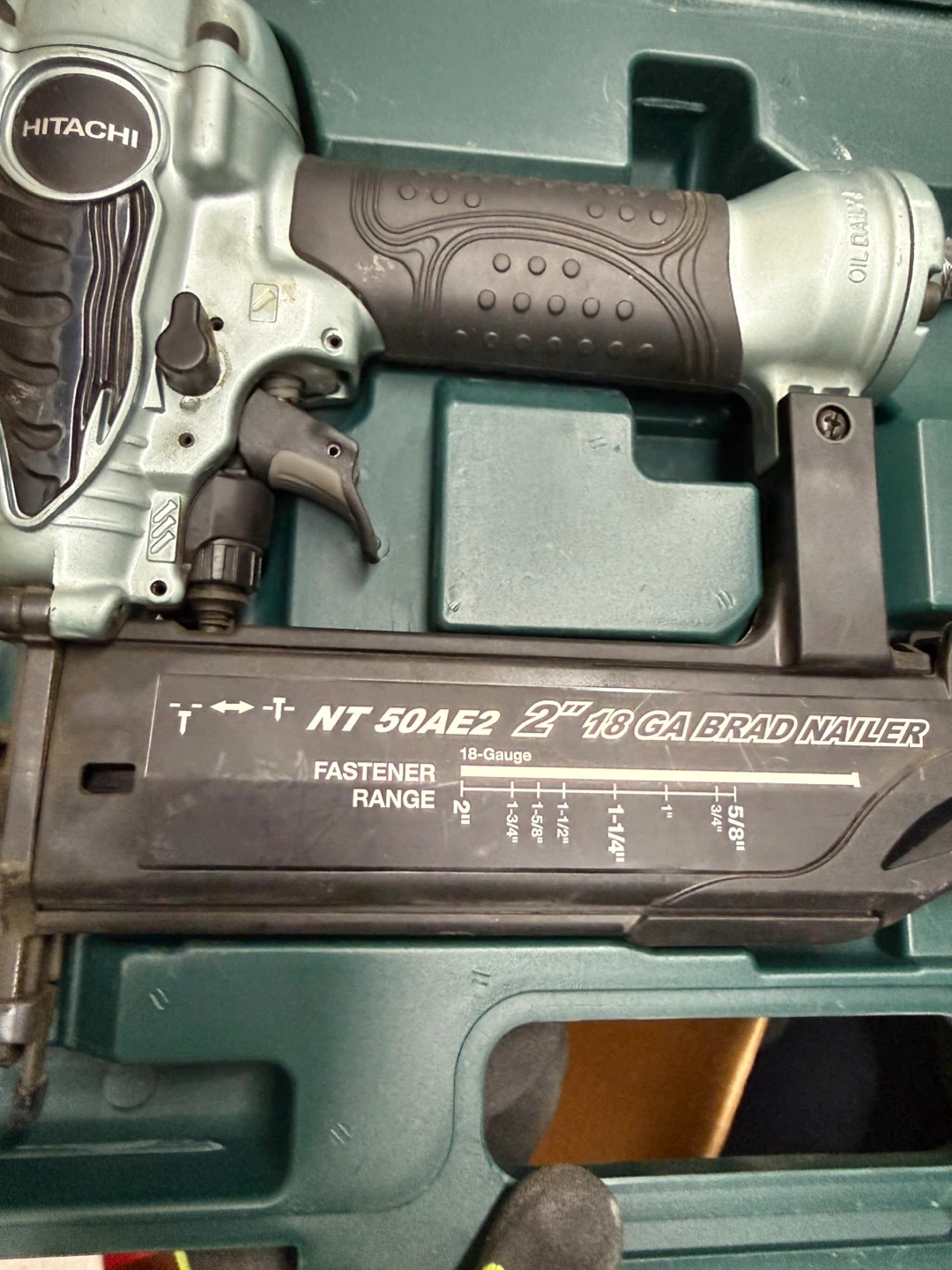 Hitachi NT50AE2 2" 18 GA Brad Nailer with Case