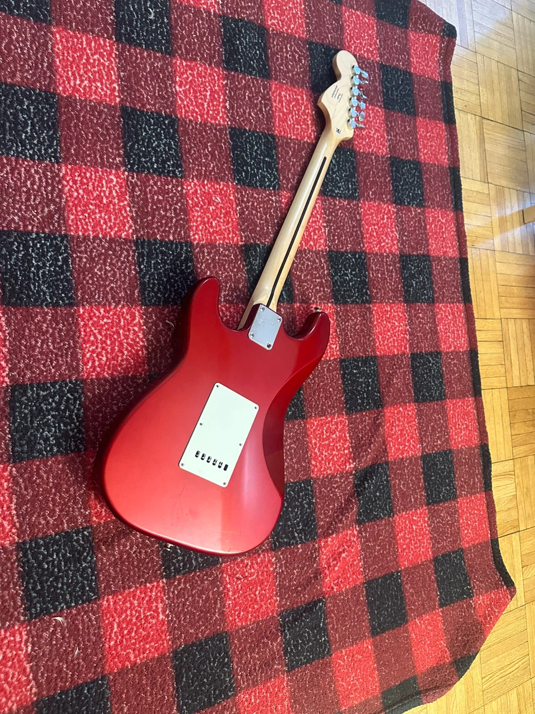 Squier Stratocaster Electric Guitar - photo 4