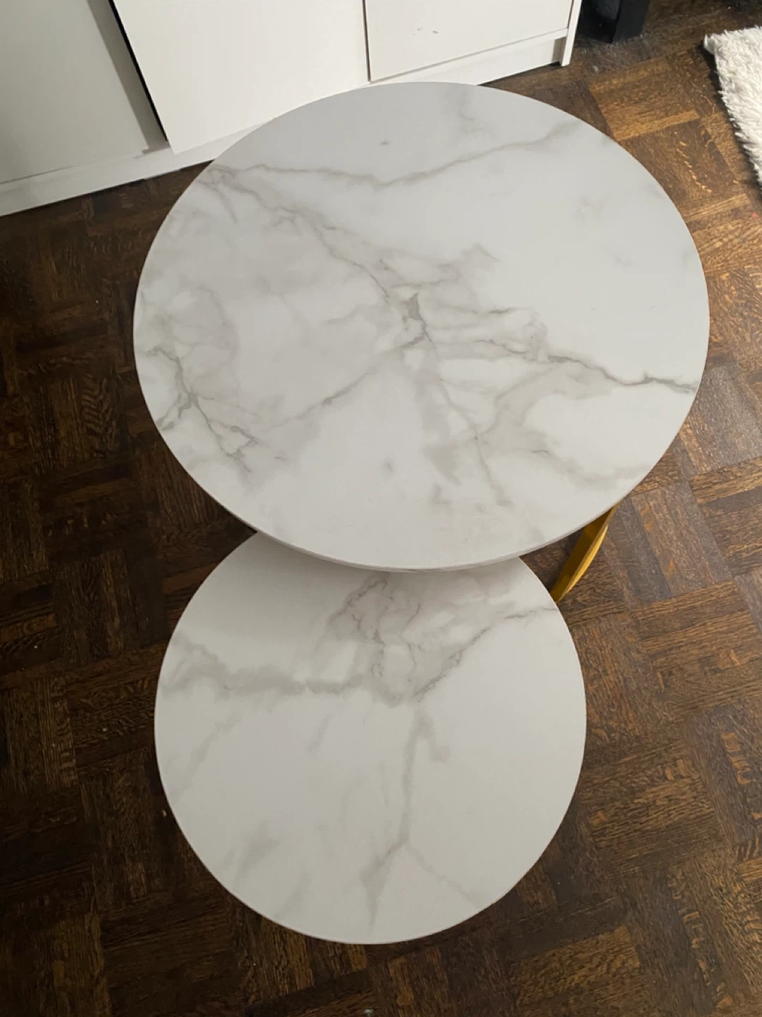 Set of 2 Round Nesting Coffee Tables - Marble Look & Gold Legs - photo 2