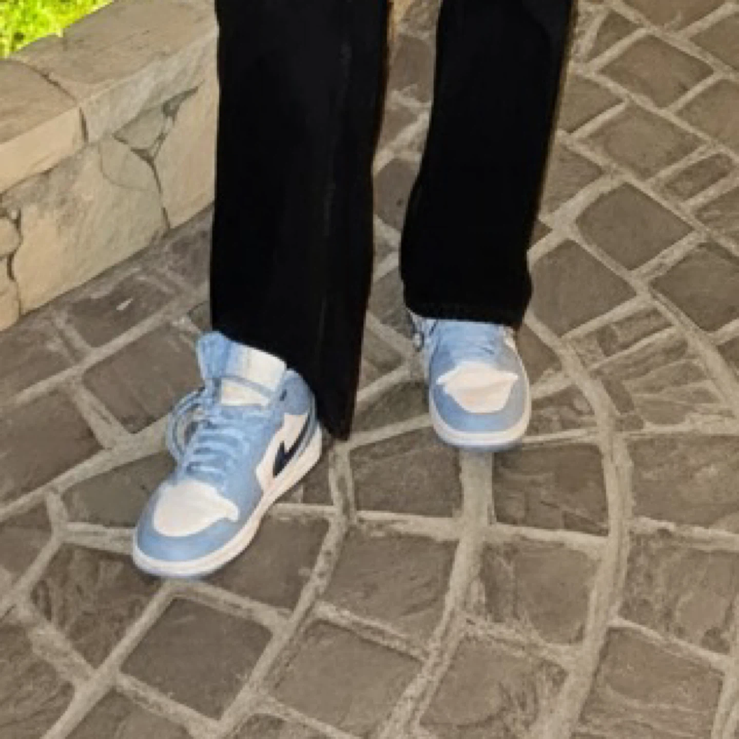 Air Jordan 1 Mid Light Smoke blue