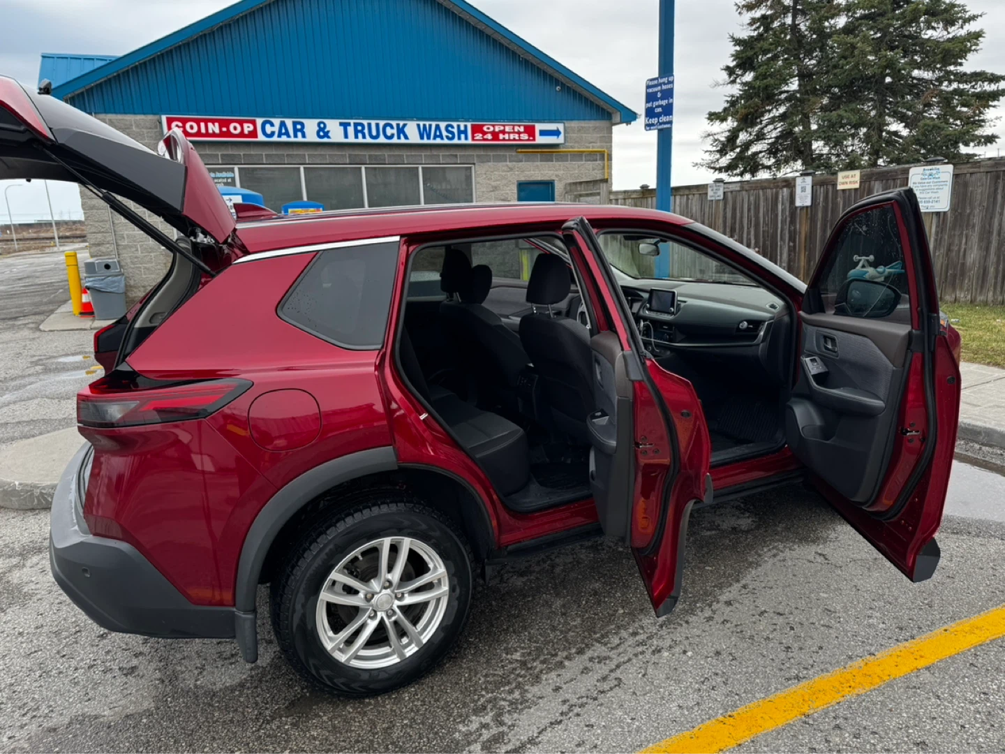 Nissan Rogue 2021 Burgundy SUV - photo 5