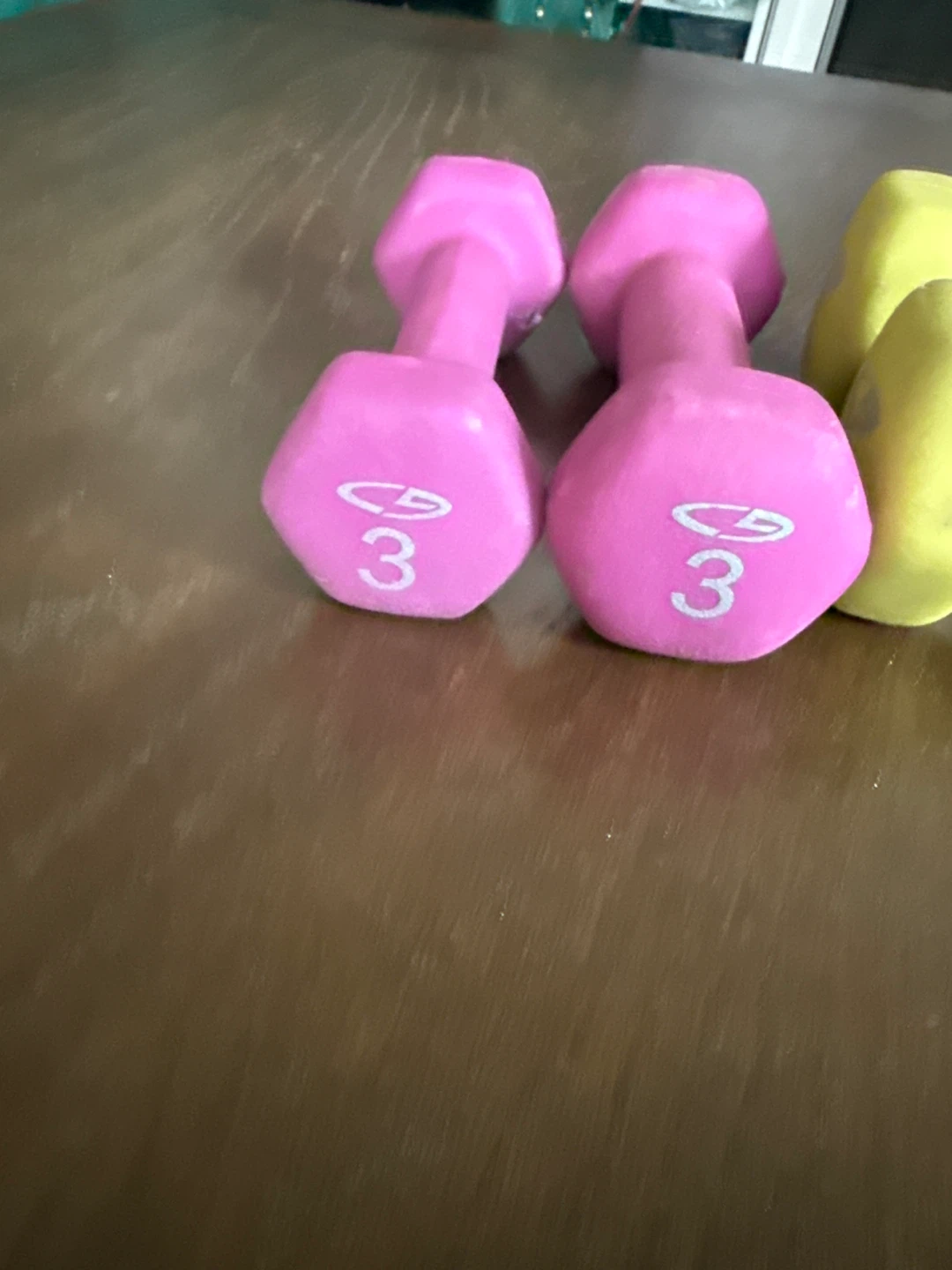 Set of 4 Dumbbells - 2x 3lb Pink, 2x 5lb Yellow - photo 3
