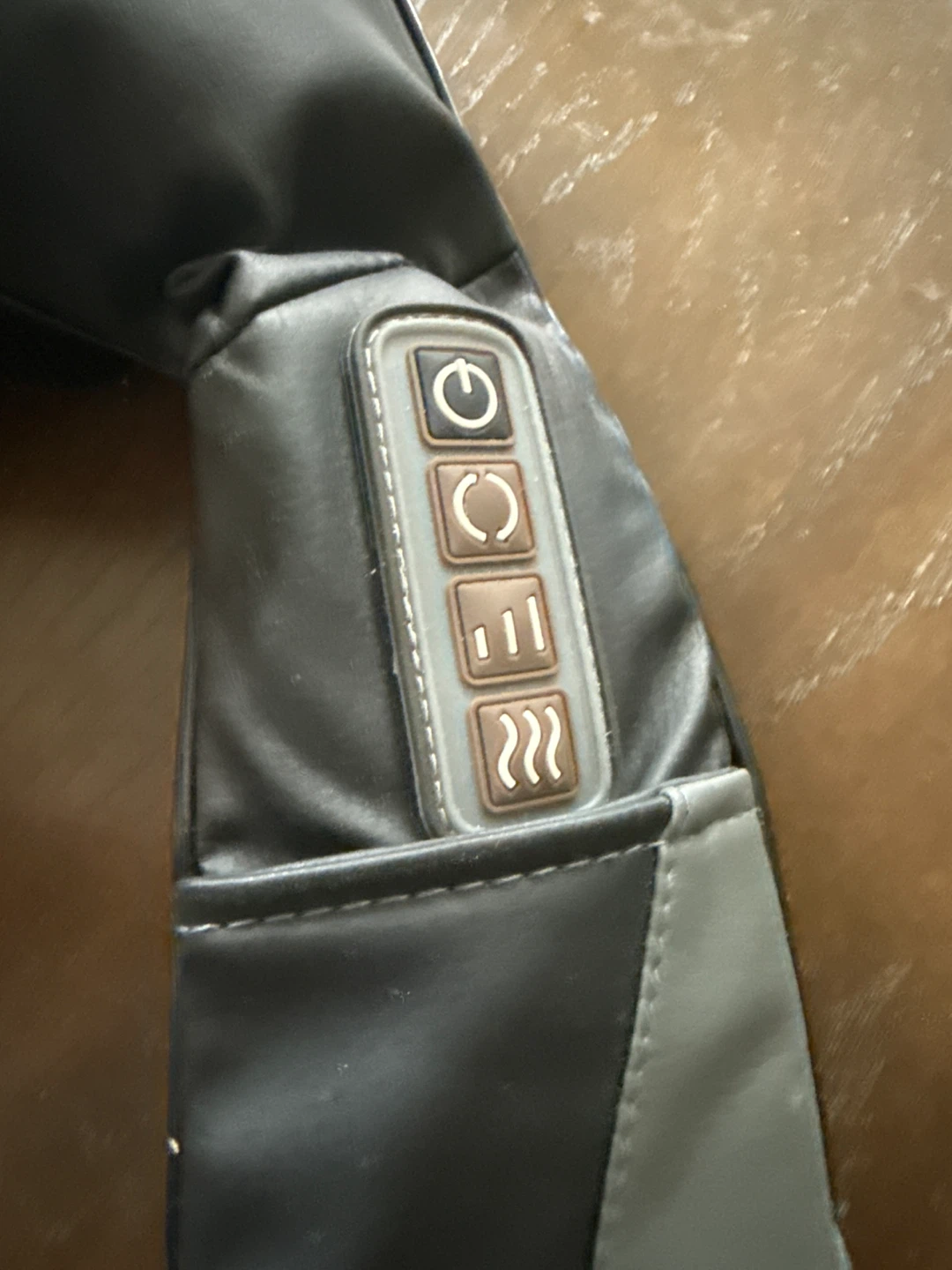 MaxKare Neck and Shoulder Massager with Heat - photo 2