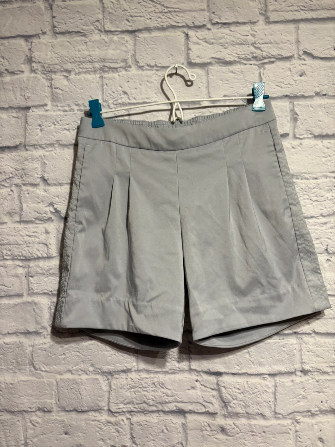 Nike Womens Grey Pleated Shorts XS