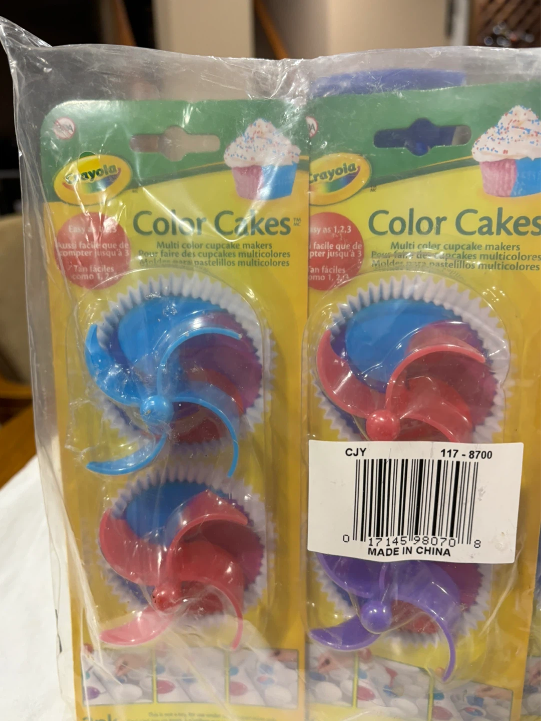 Crayola Color Cakes Multi-Color Cupcake Makers (3 Pack) - photo 2