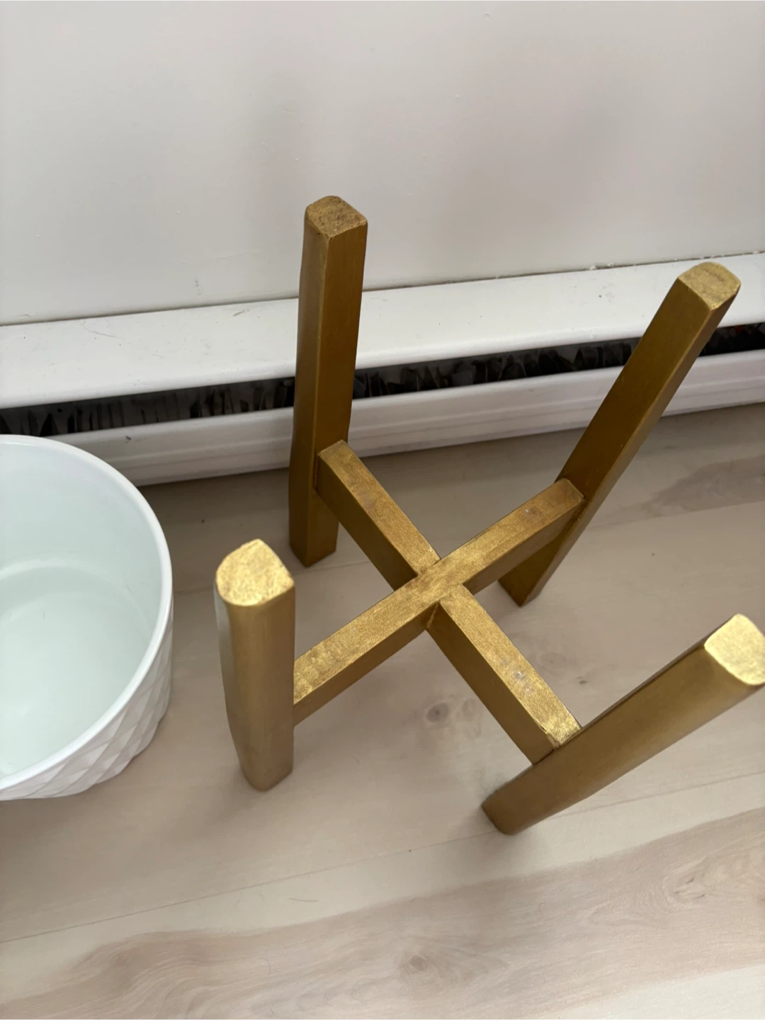 White Diamond Pattern Planter with Gold Stand - photo 2
