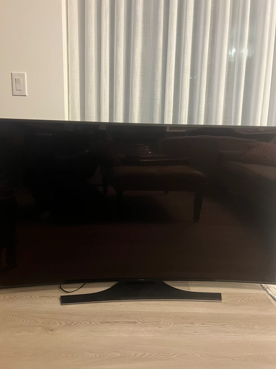 Samsung 65" UHD Curved Smart TV with Google Chrome - photo 2