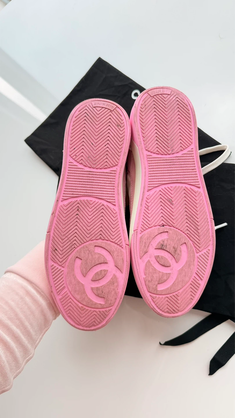 Chanel Sneakers – Authentic - photo 4