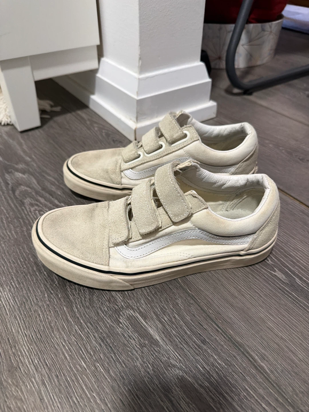 Vans Old Skool Velcro Shoes (Size 7 Women’s) - photo 3