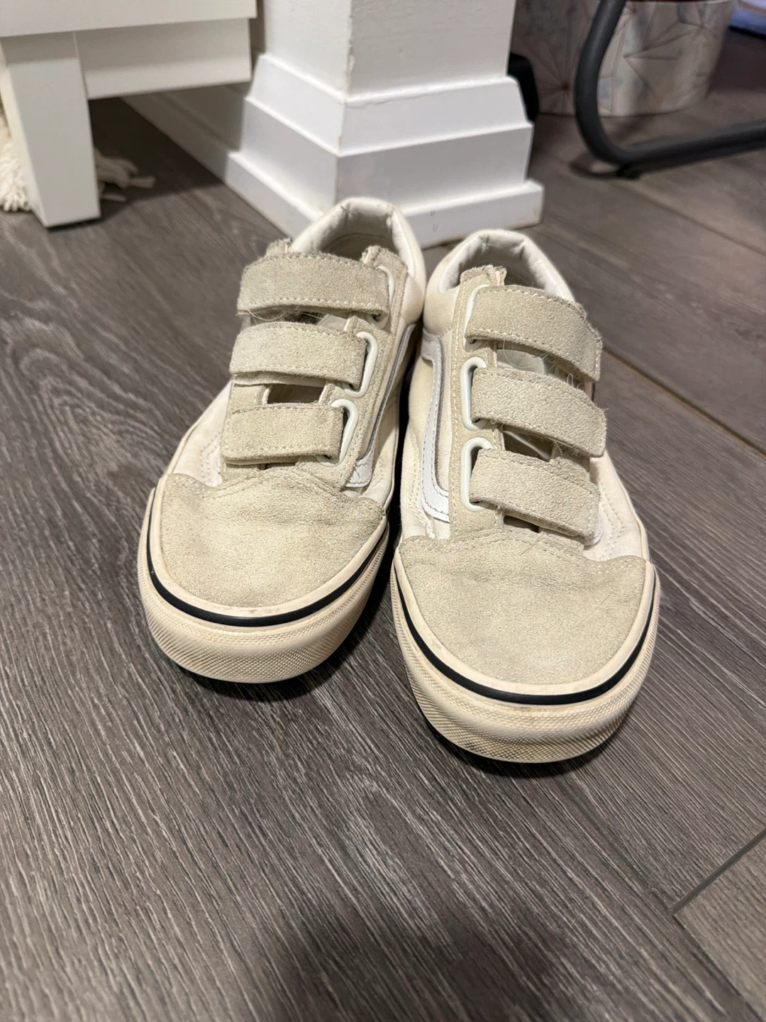 Vans Old Skool Velcro Shoes (Size 7 Women’s) - photo 2