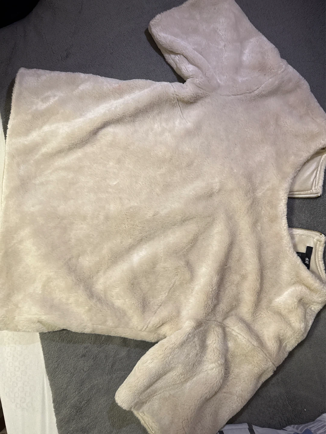 H&M Cream Faux Fur Lined Zip-Up Jacket - XS
