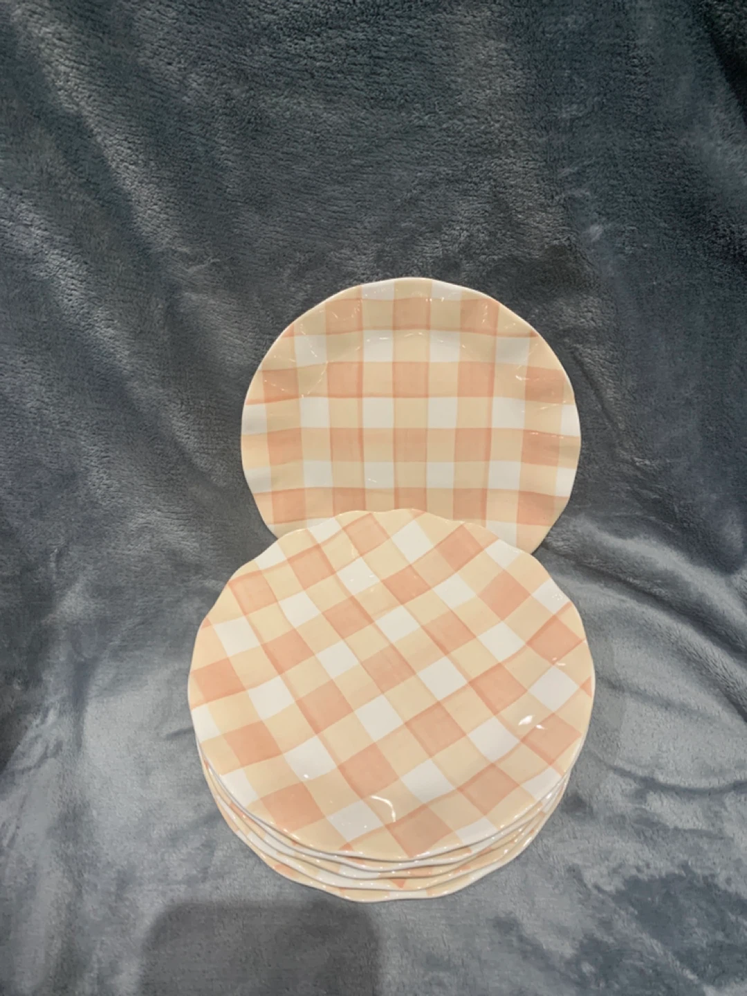 Set of 6 -8 inches Life  at Home" Gingham Salad Plates