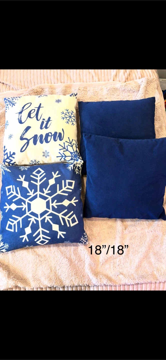 4 Snowflake Throw Pillows - 18"