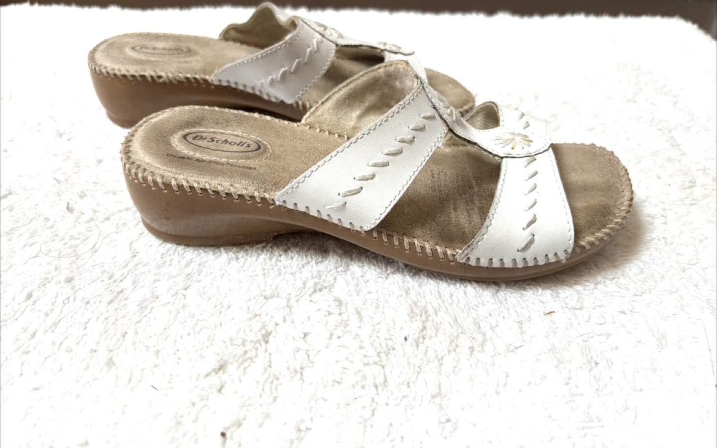 Dr. Scholl's White Leather Slip-On Sandals Size 5W - photo 3