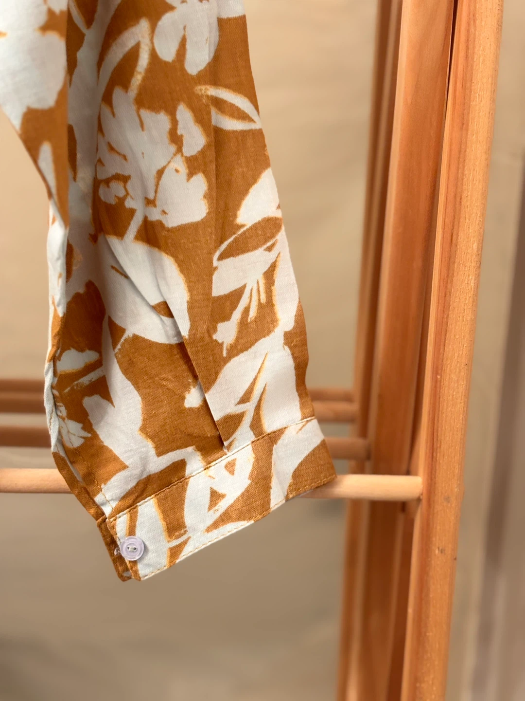 Women's Floral Print Button-Up Shirt - photo 3