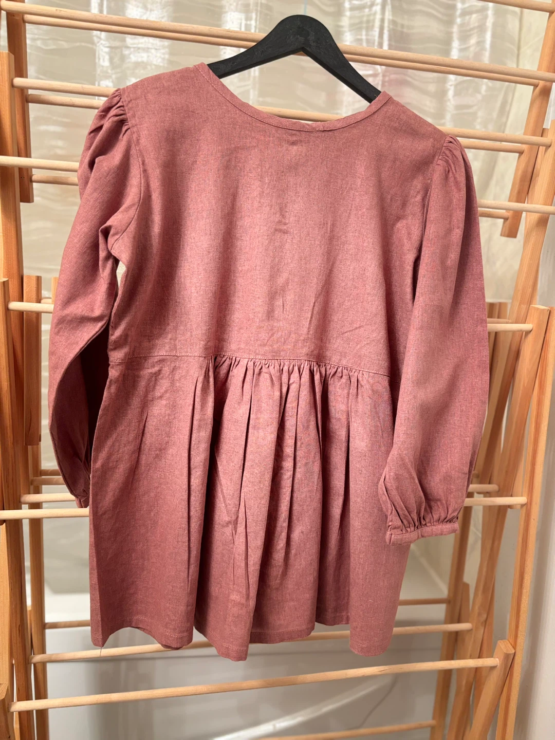 Pink Embroidered Dress with Bees and Daisies - photo 4