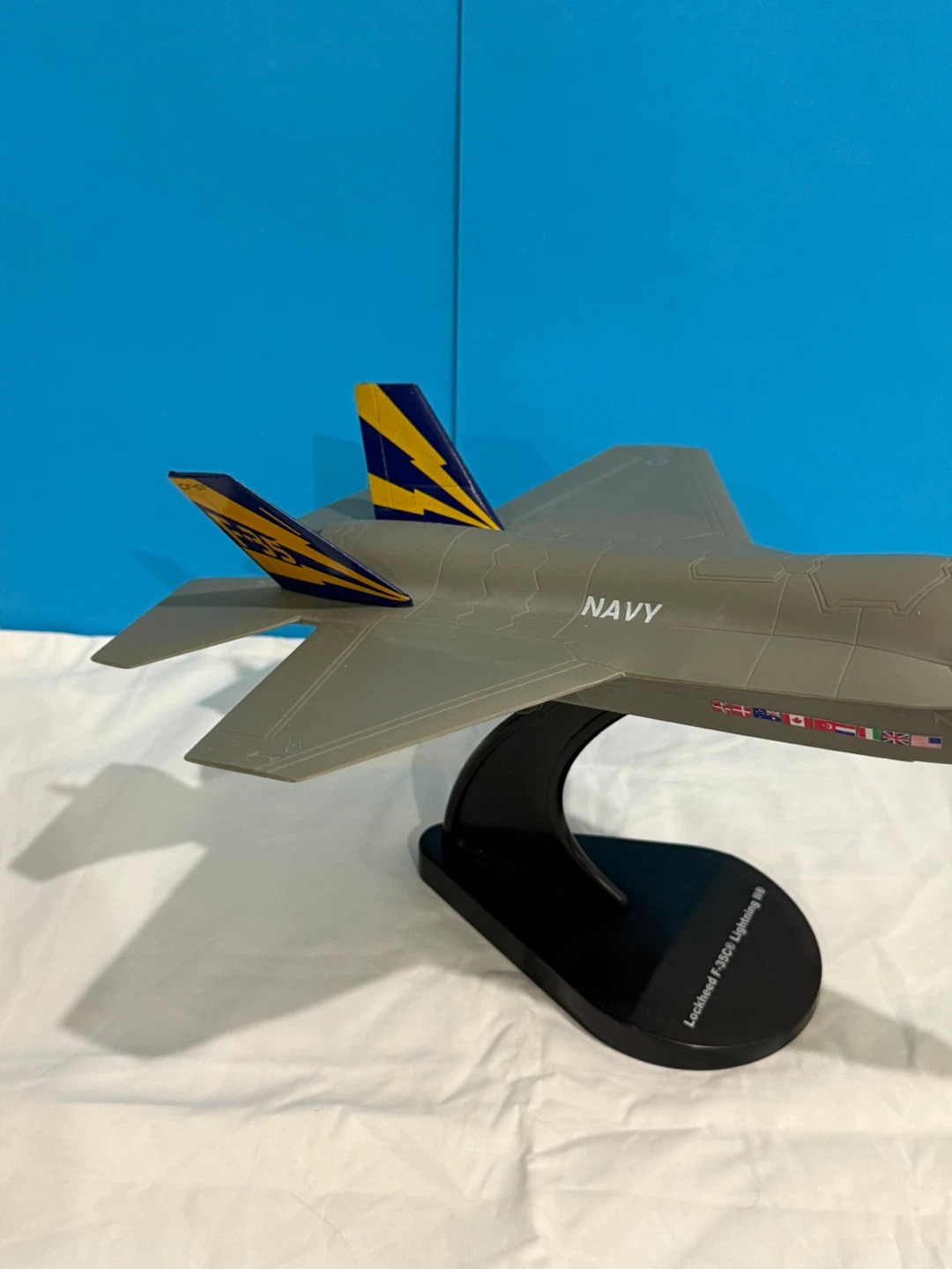 Lockheed F-35C Lightning II Model Airplane - photo 2