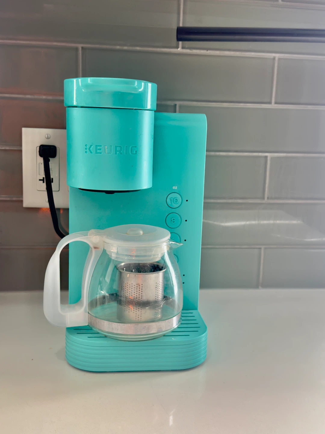 Keurig  Single Serve Coffee Maker - Aqua