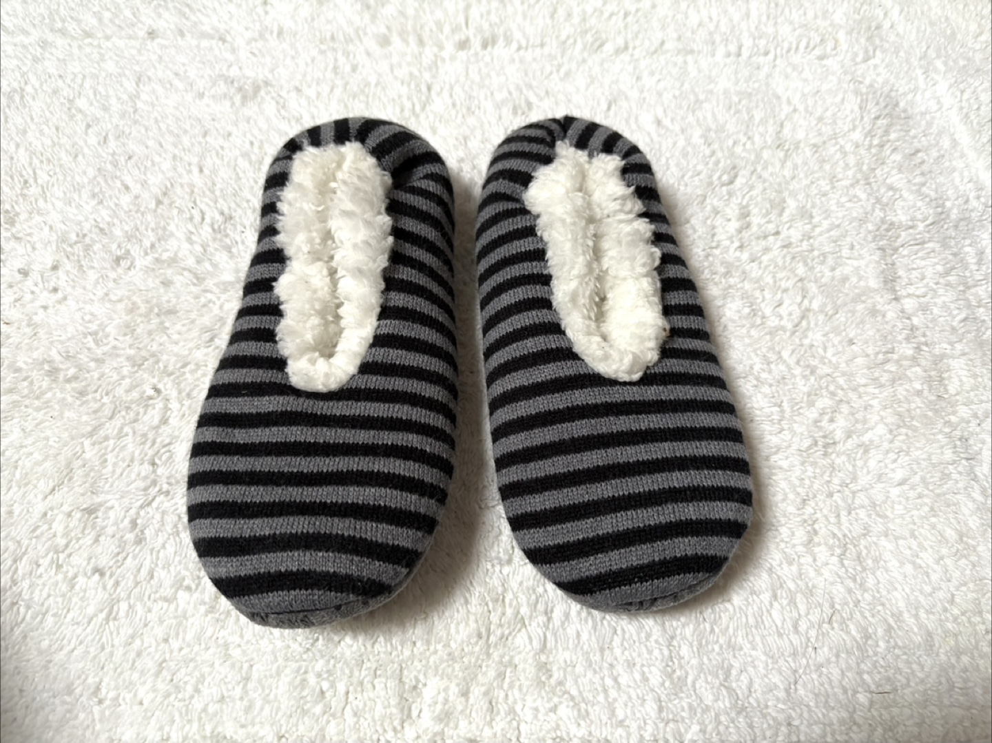 Striped Slippers with Fuzzy Lining M/L 🦝