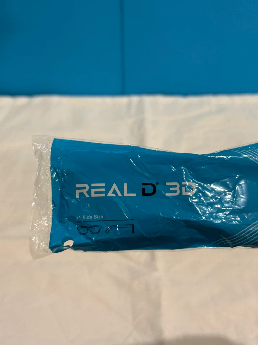 RealD 3D glasses for kids/teens - photo 3