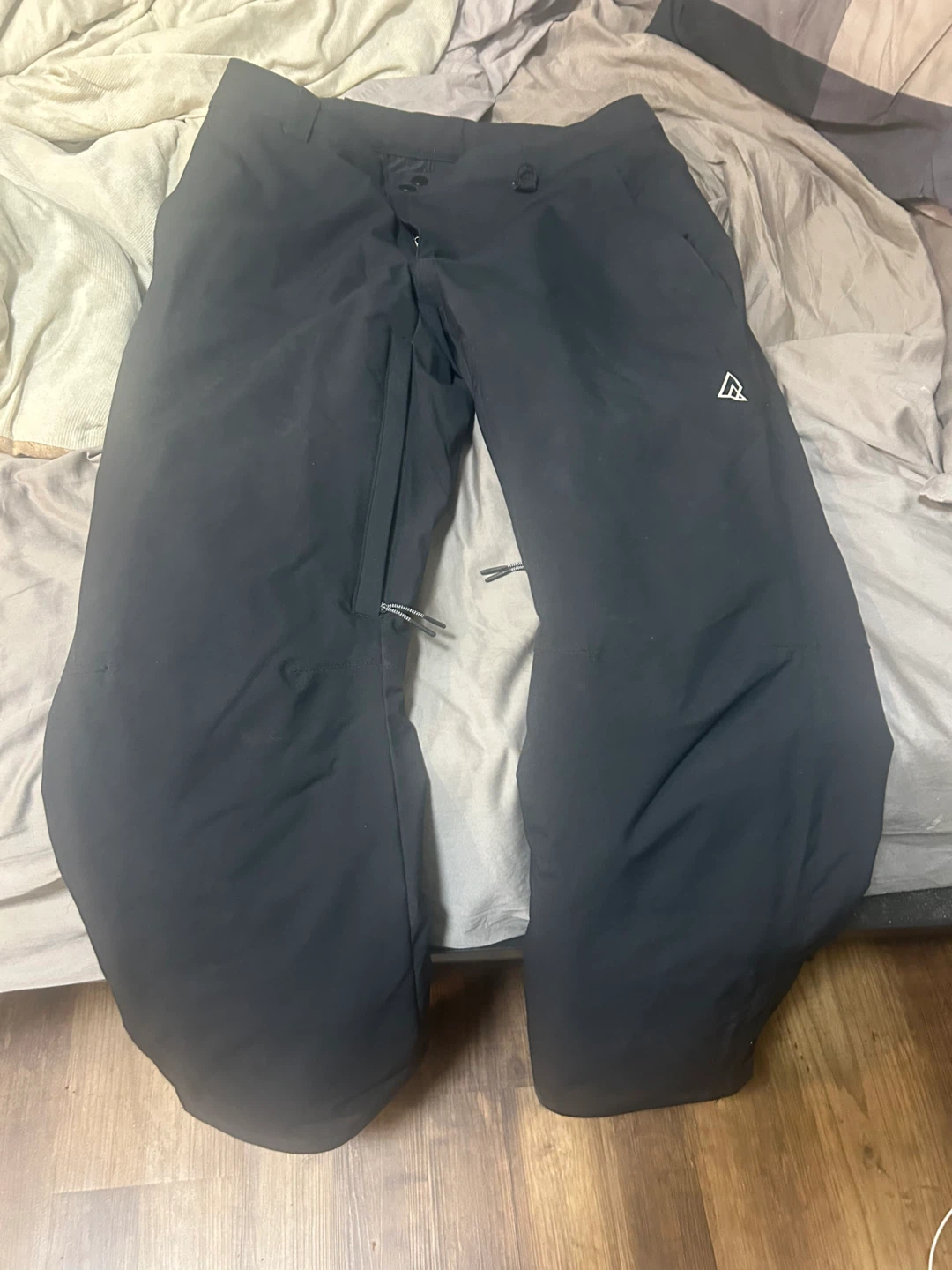 Rip zone snow pants