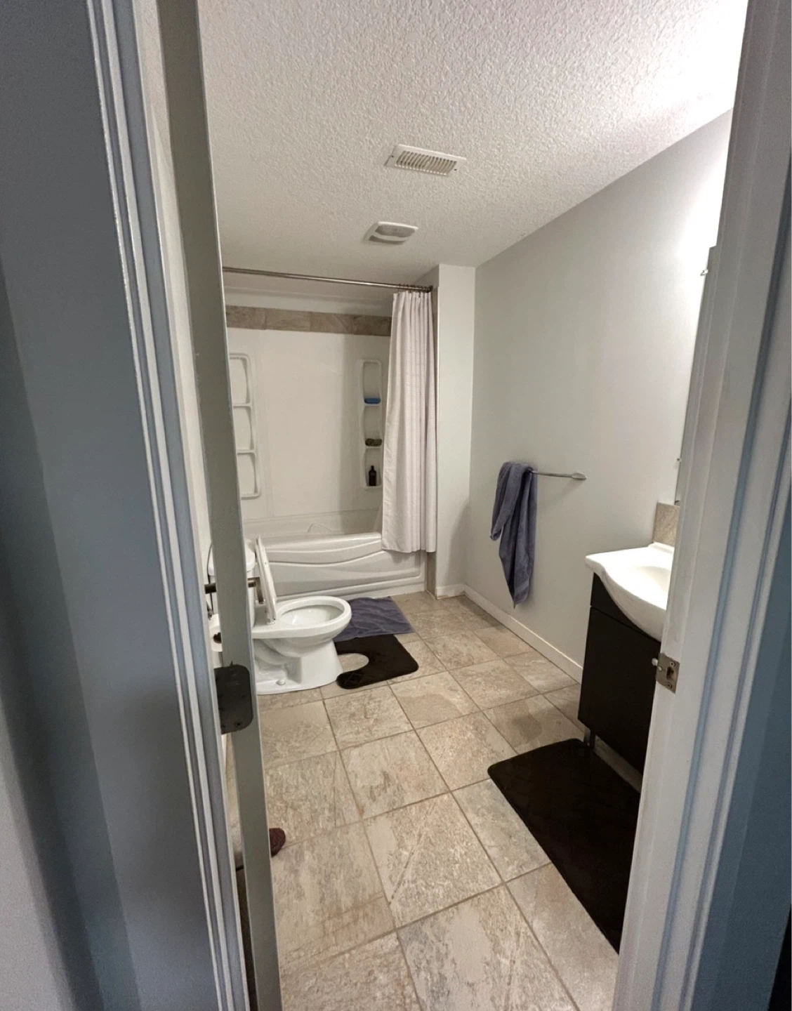 WALDEN - ROOM FOR RENT - photo 5