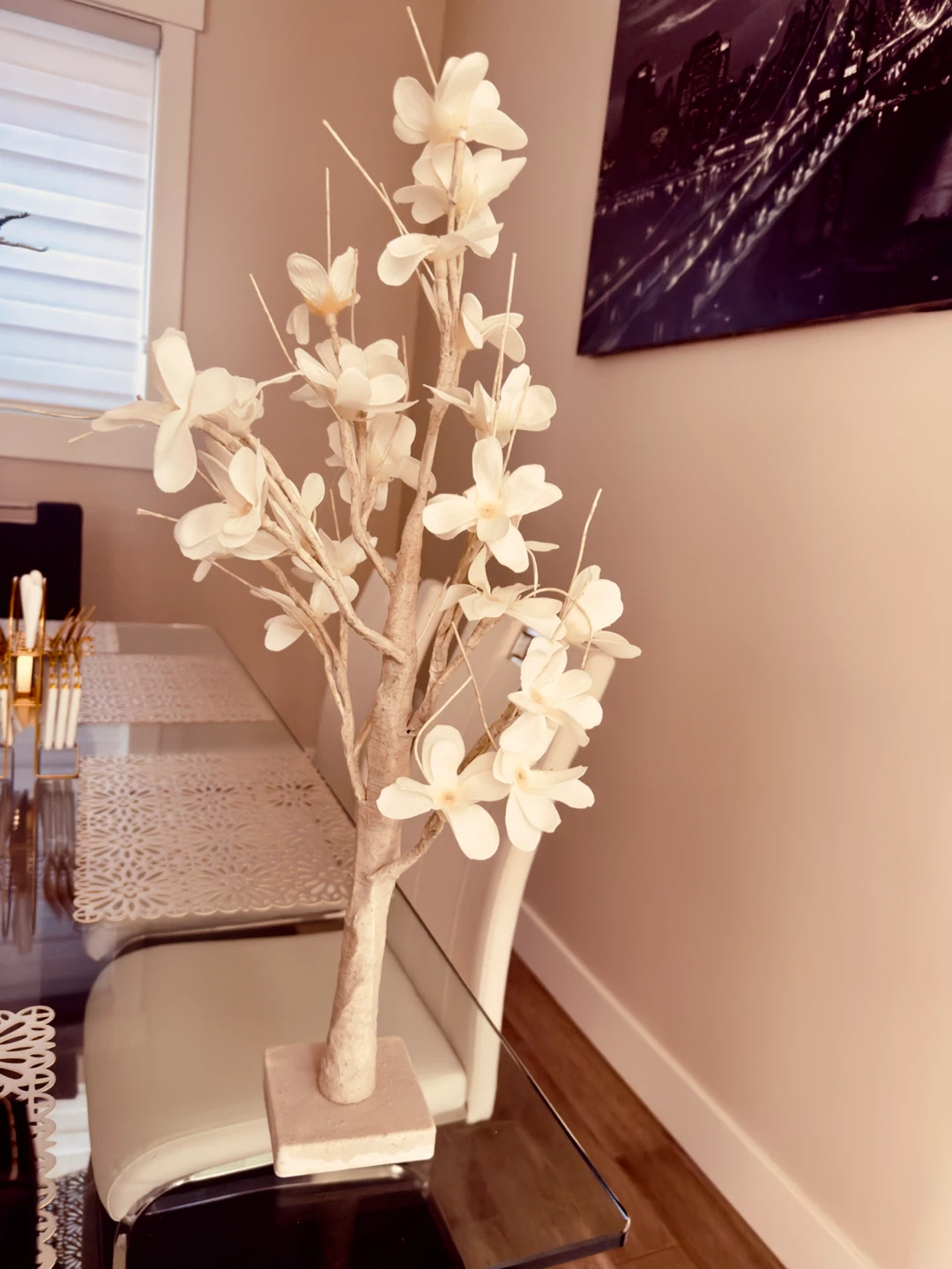 Light-Up White Flower Tree Decor - photo 3