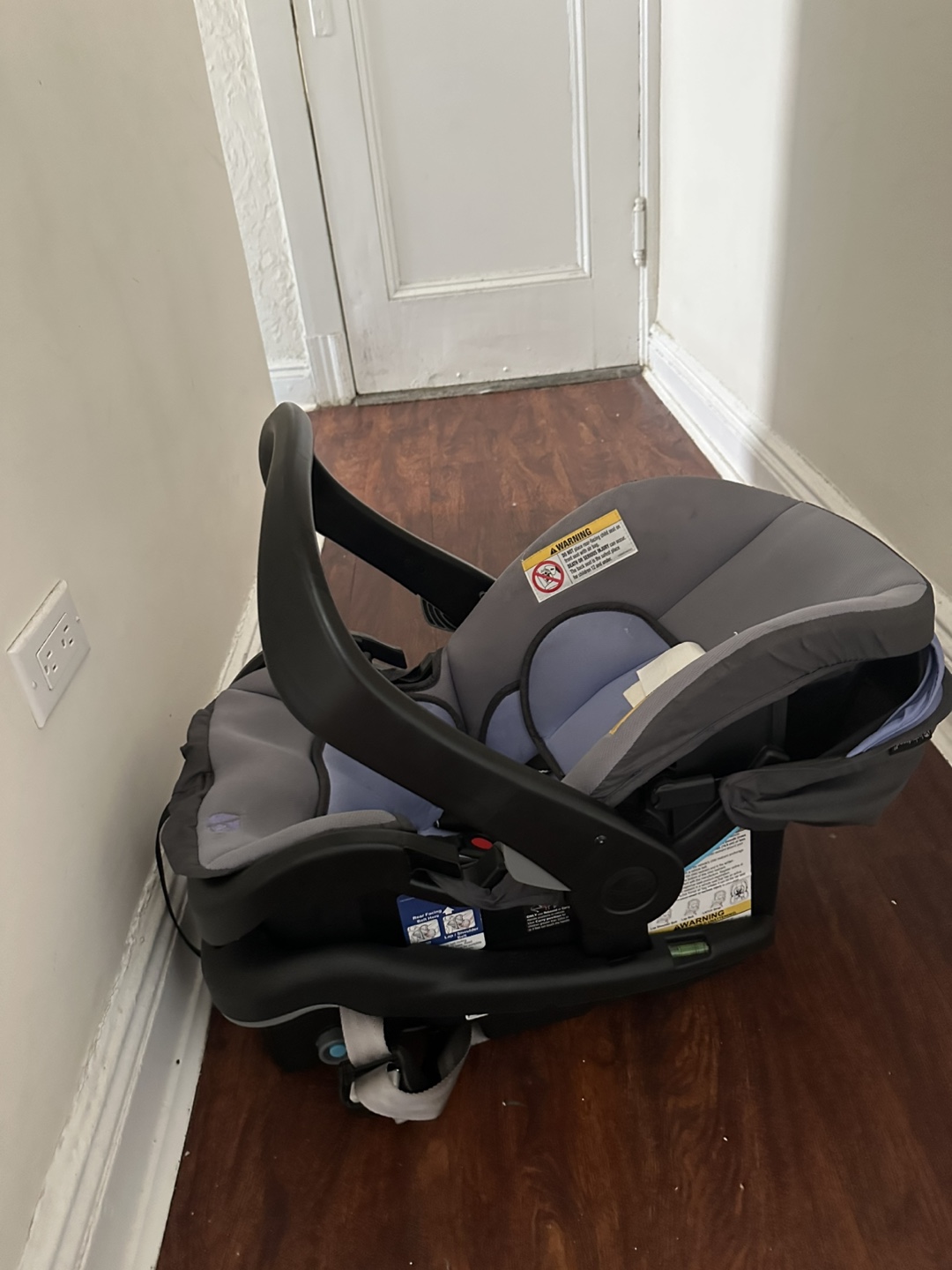 Graco Infant Car Seat - photo 3