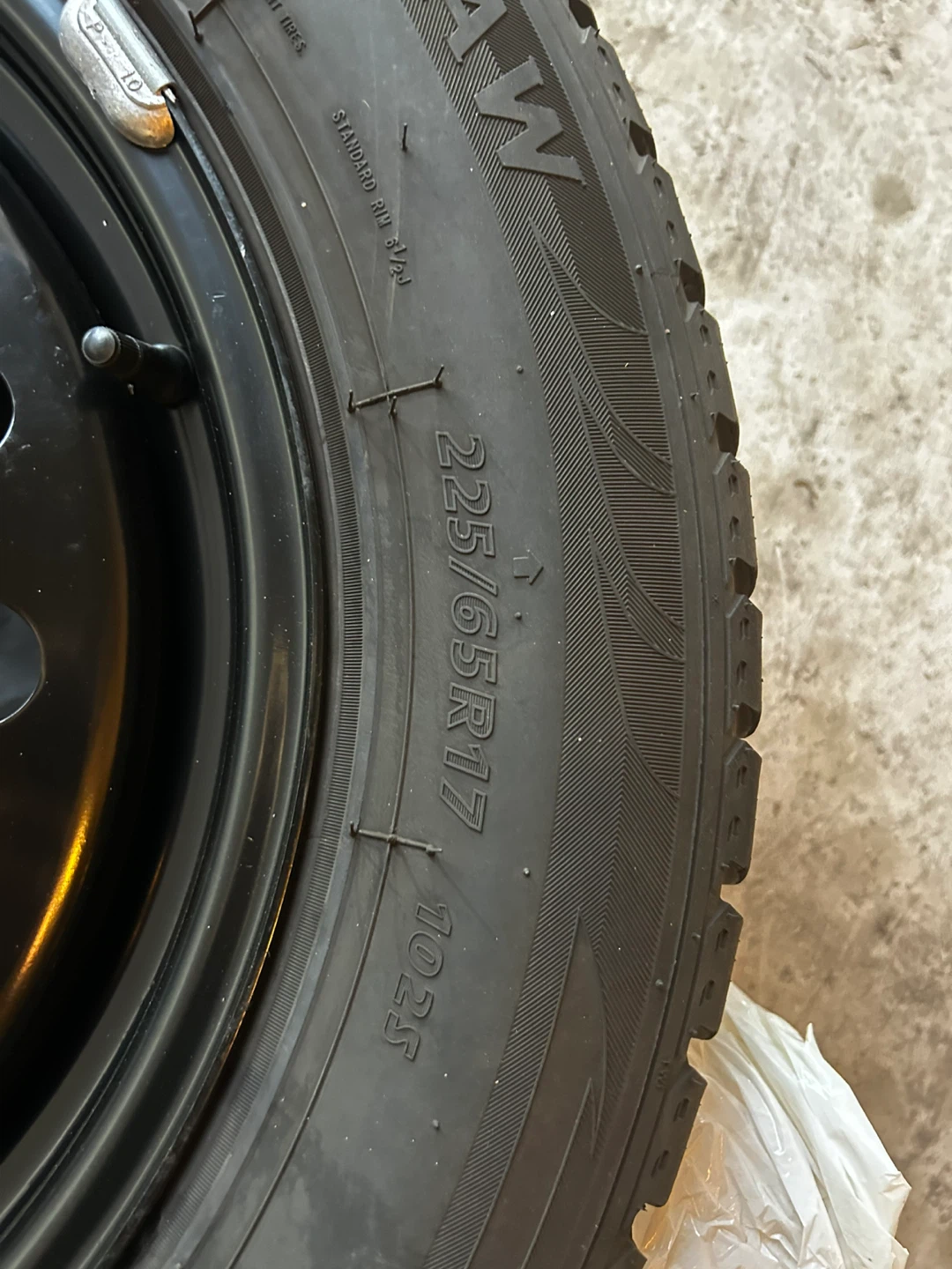 WINTER CLAW Tire and Rim 225/65R17 - photo 2