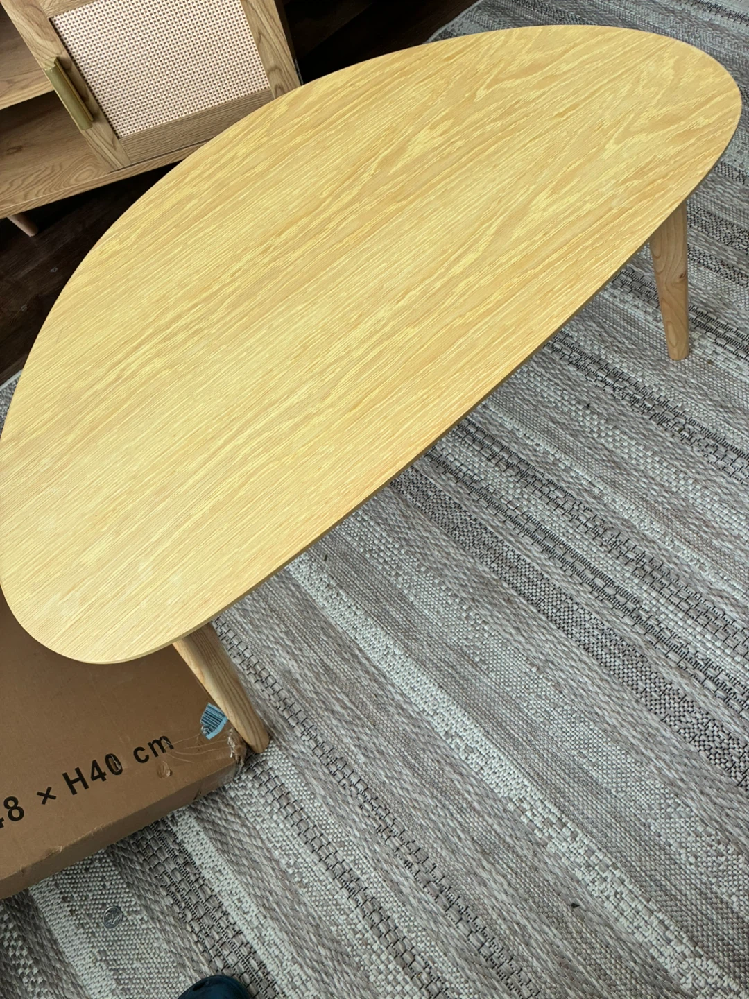 Coffee Table with Wooden Legs - photo 4