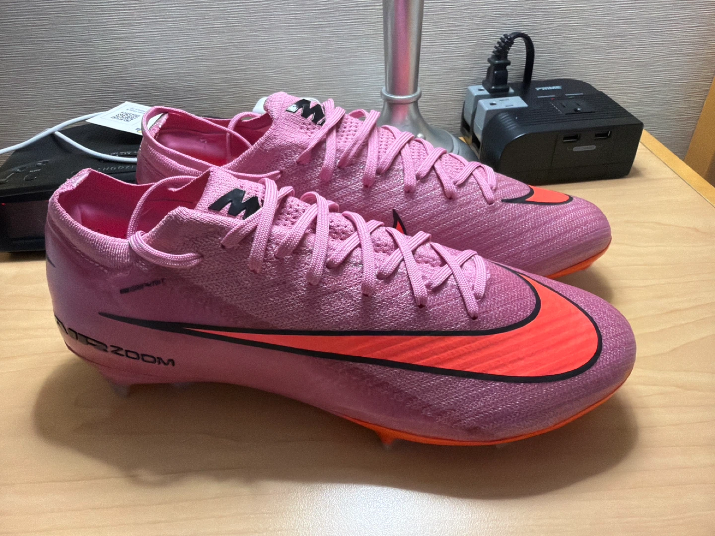 Nike Zoom Vapor 16 Elite FG Soccer Cleats – Multiple Sizes –