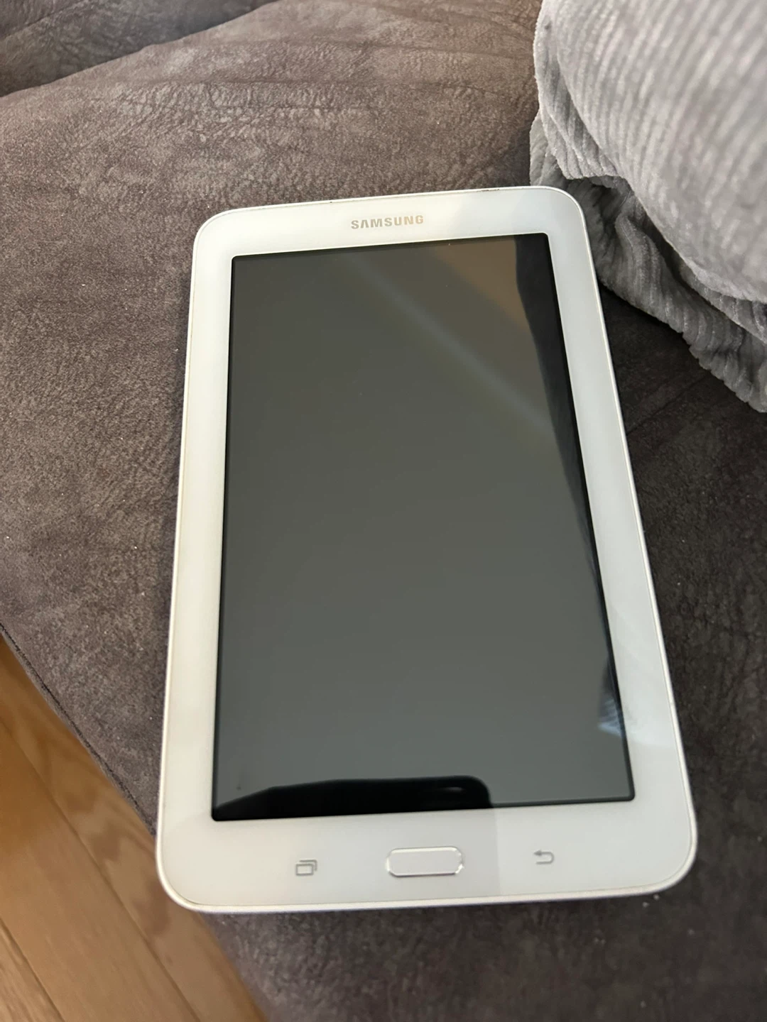 Samsung Galaxy Tab E Lite 7" Tablet - White - photo 3