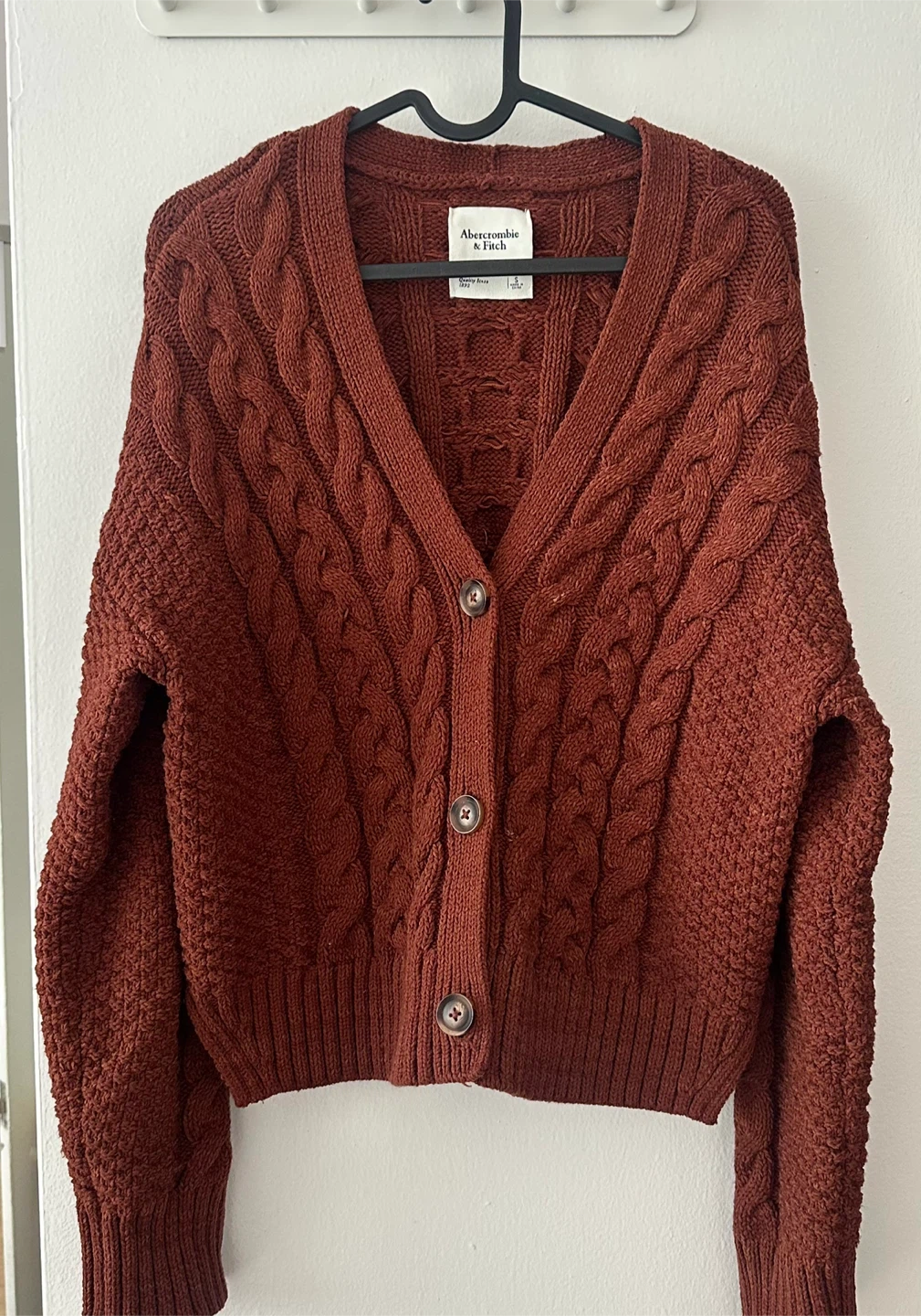 Abercrombie & Fitch Cable Knit Cardigan