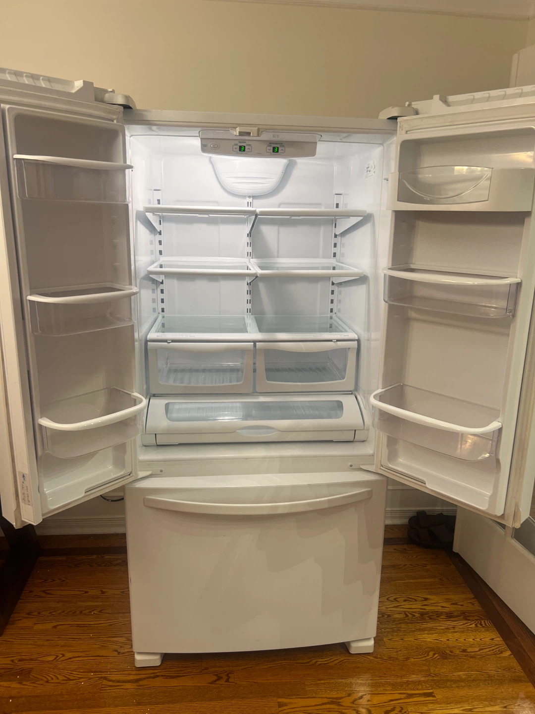 Kenmore White French Door Refrigerator - photo 4
