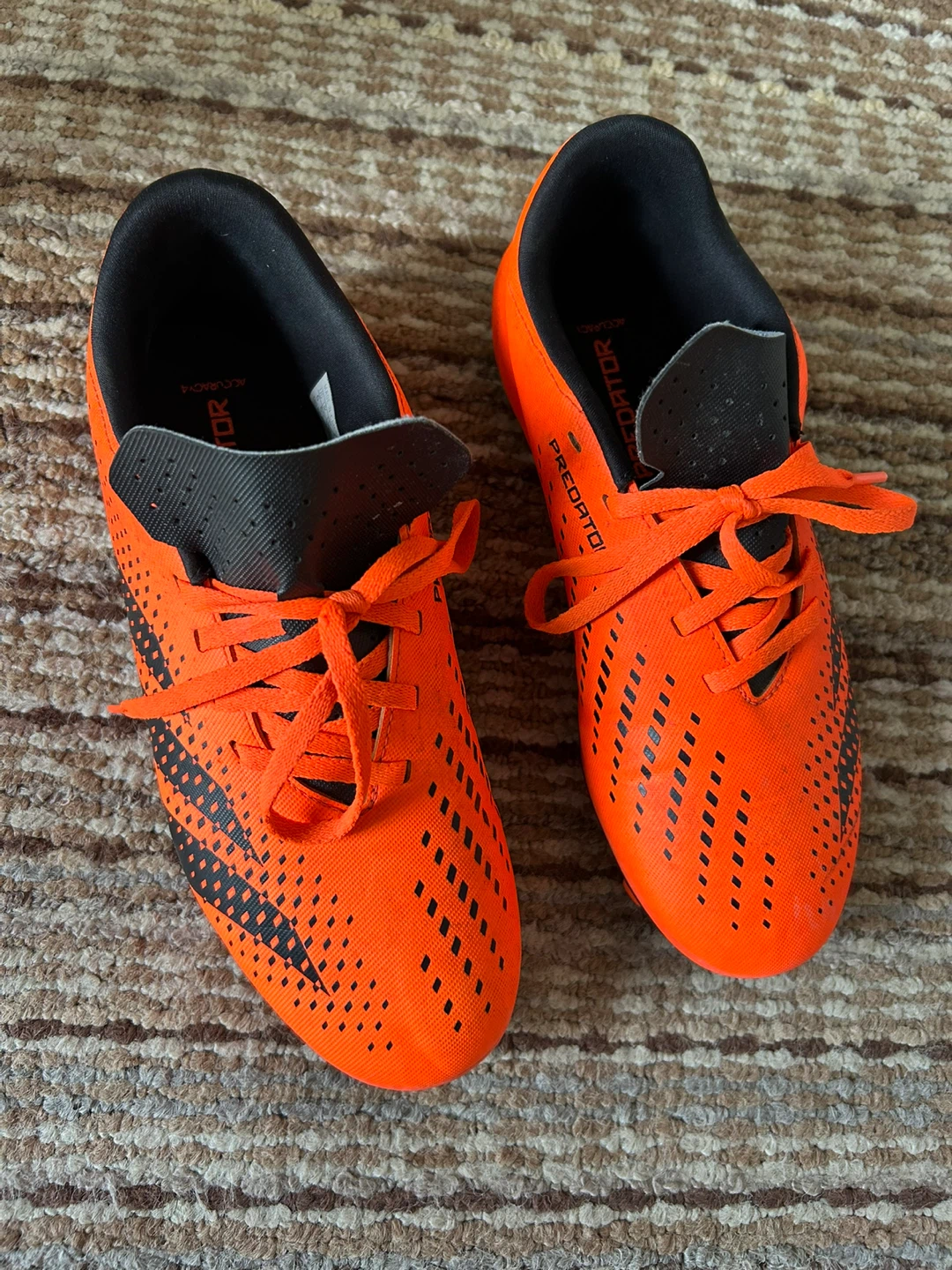 Adidas Predator soccer cleats orange kids size 4