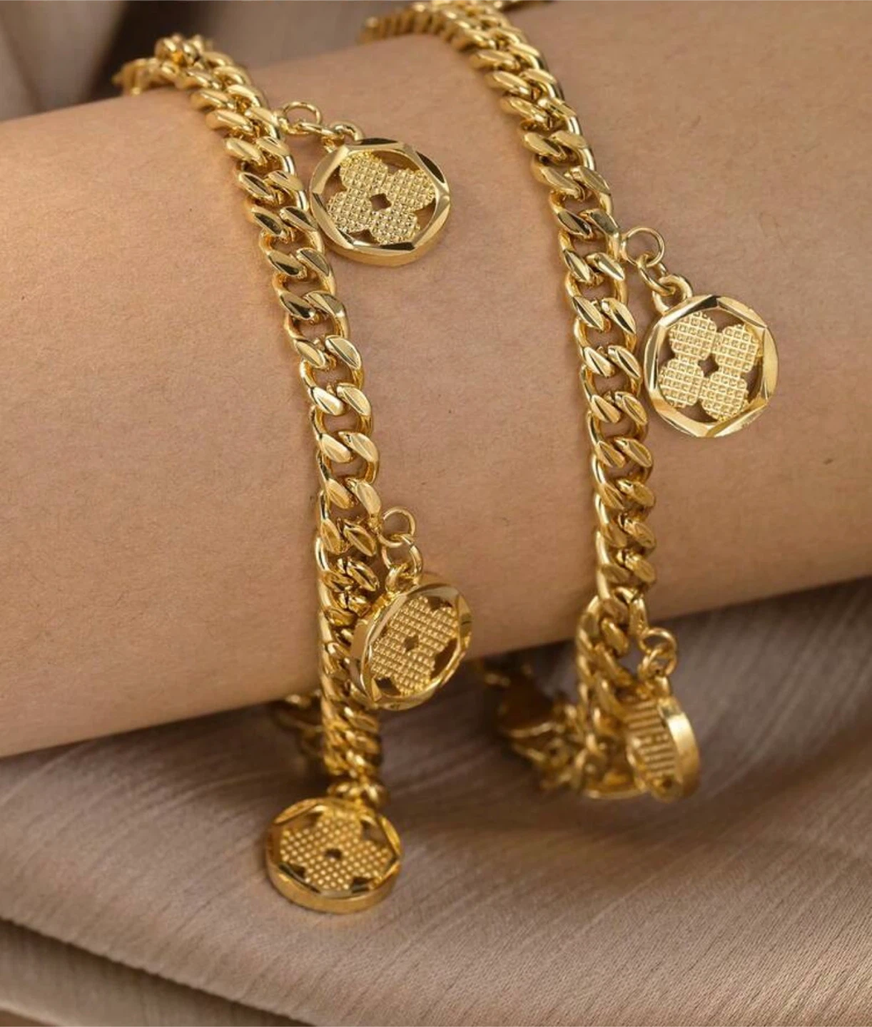 Gold Charm Bracelet - photo 4