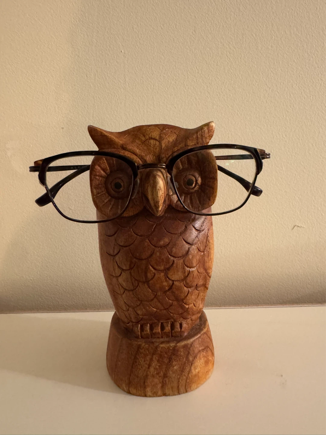 Carved Wooden Owl Glasses Holder