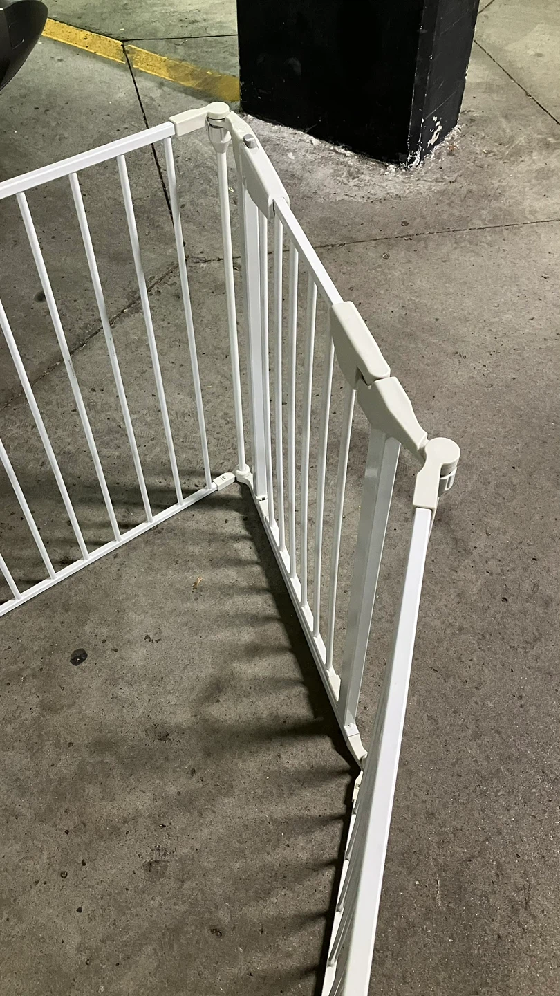 White Metal Playpen Gate - photo 2