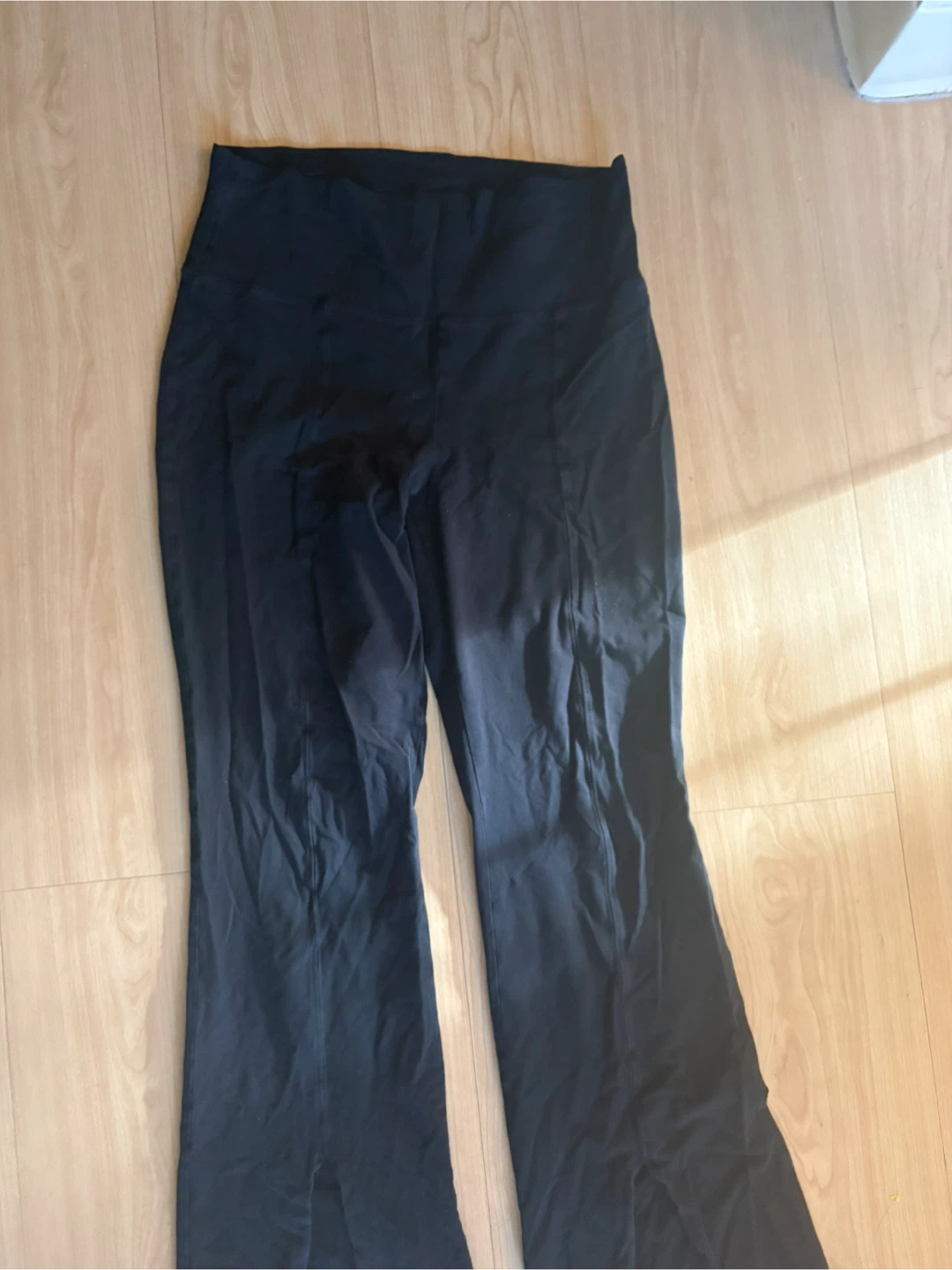 Black Flare Pants TNA Aritzia LARGE
