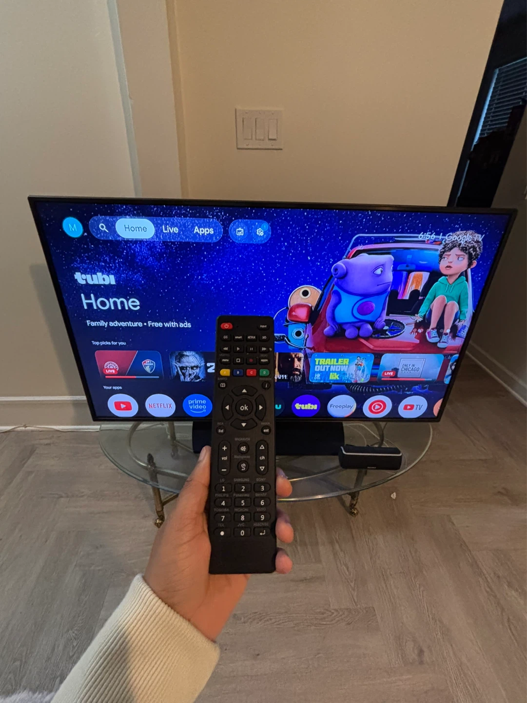LG TV 49 inches