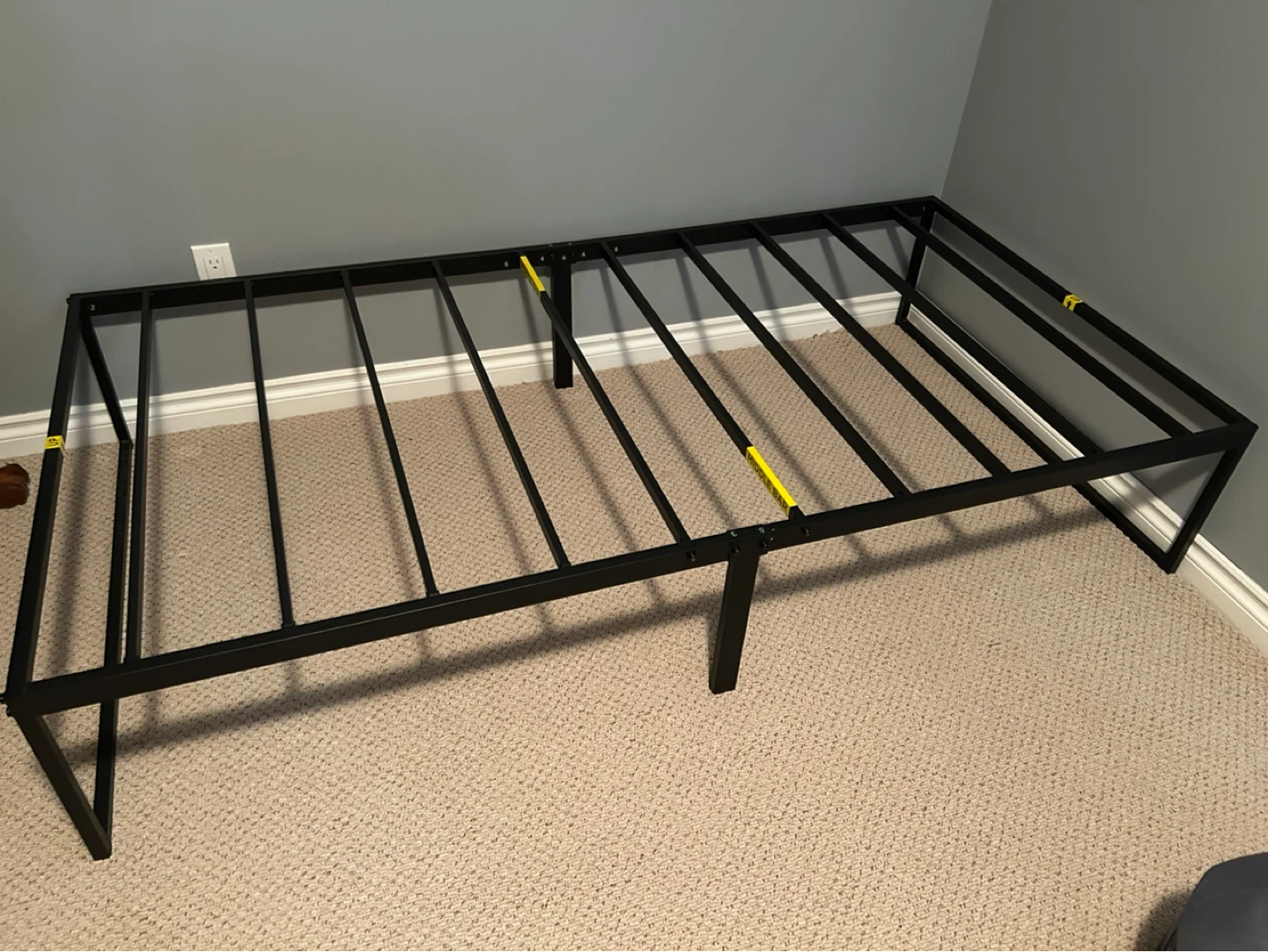 Twin - Black Metal Bed Frame - very sturdy - photo 2