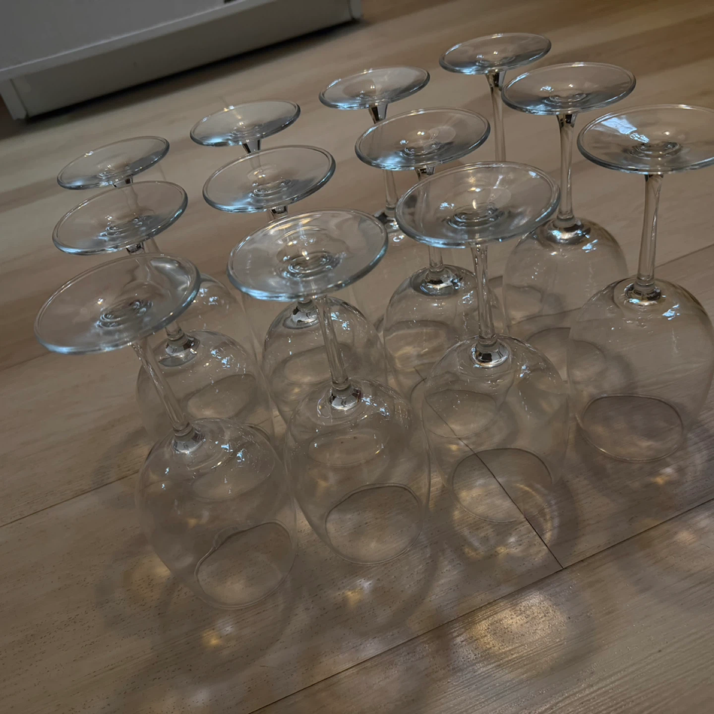 Set of 12 Clear Wine Glasses - photo 2