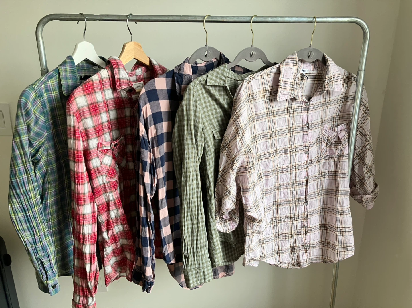 Various Plaid Button-Up Shirts Women’s