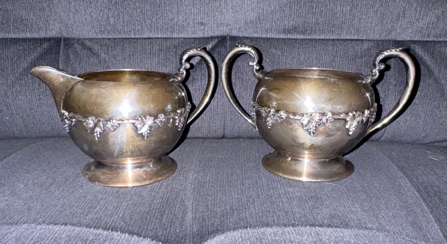 WM Rogers Hamilton Ont E.P. Copper Sugar and Creamer Set - photo 5