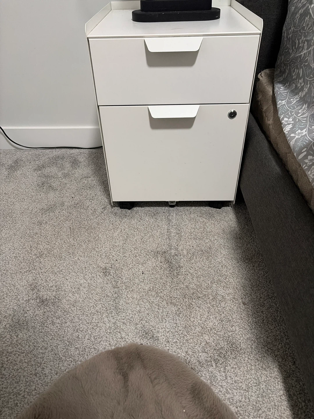 White 2-Drawer Filing Cabinet on Wheels