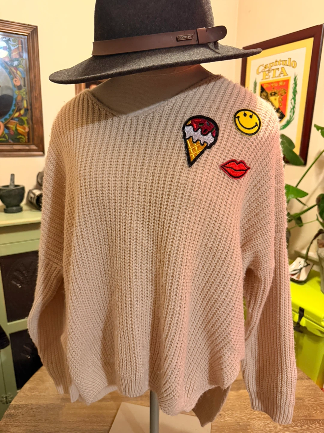 Dreamers Cream Knit Sweater with Patches Size M - photo 4