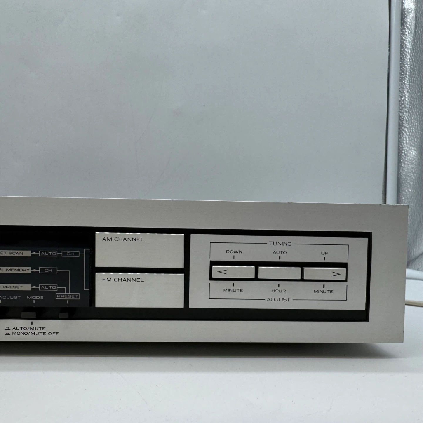 Rare-Kenwood  KT-7X Quartz Synthessizer Stereo Tuner W Attached - photo 4